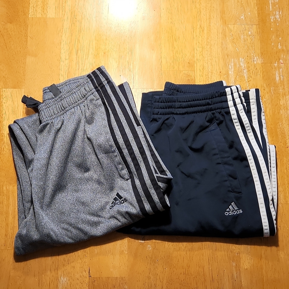 2pr Men's Adidas pants sz Small